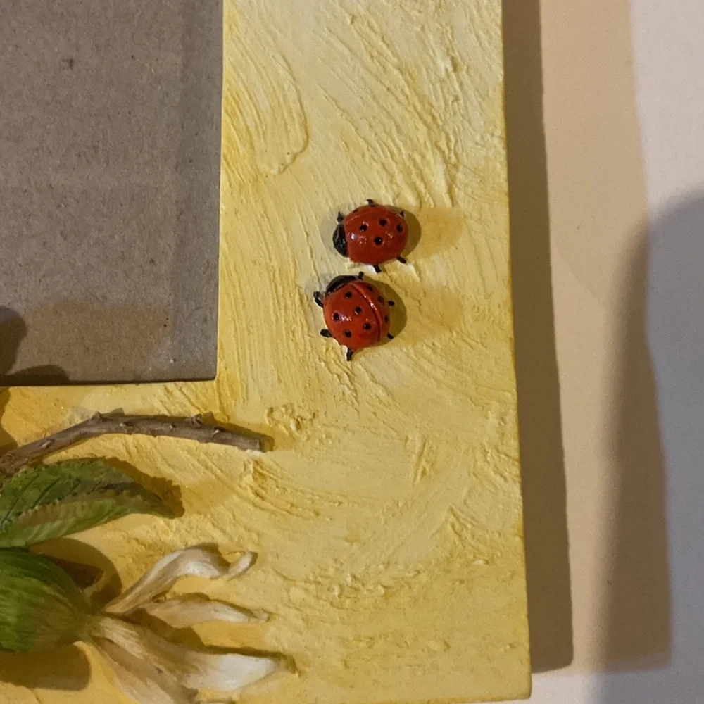 3D Picture Frame with Flowers